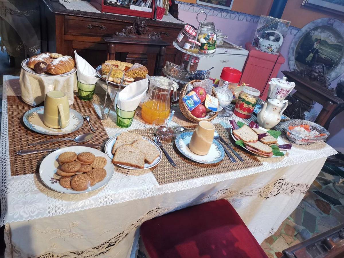 Art B&B La Casa Del Pittore 레비네라고 외부 사진